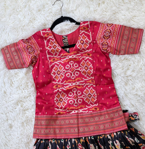 Teen 10-12 yrs - ikkat patola lehenga