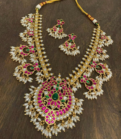 Pachi Kundan Jadau Guttapusalu Necklace