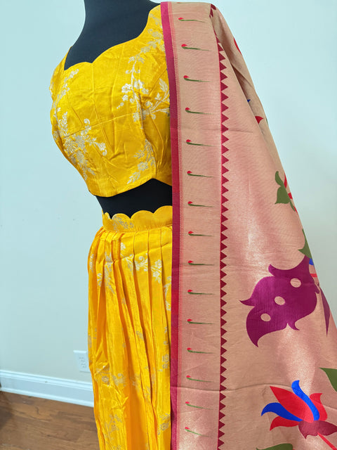 Women XXL- Banaras Brocade Lehanga Set