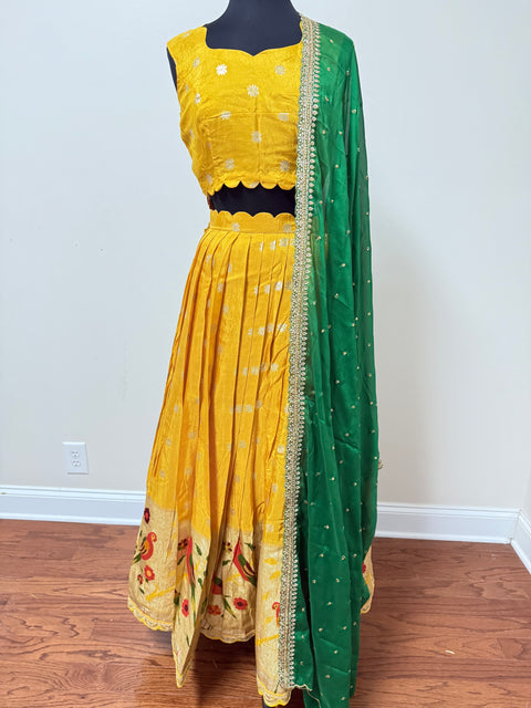 Women Large - Banaras Paithani Lehanga Set