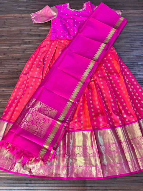 Teen/Adult Medium - Pure Kanchipattu Lehanga Set