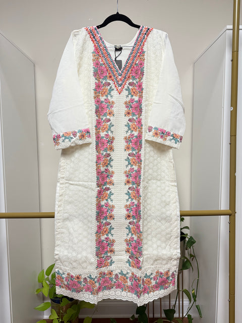 Chanderi Hakoba Kurti Pant Dupatta Set