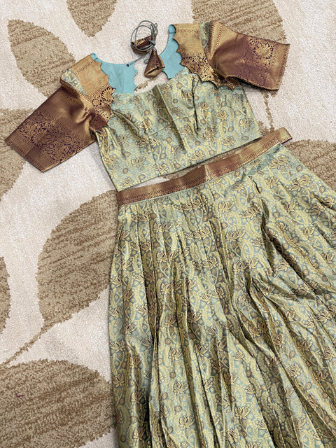 Teen Lehangas - Premium Kanchi Pattu Lehanga Set
