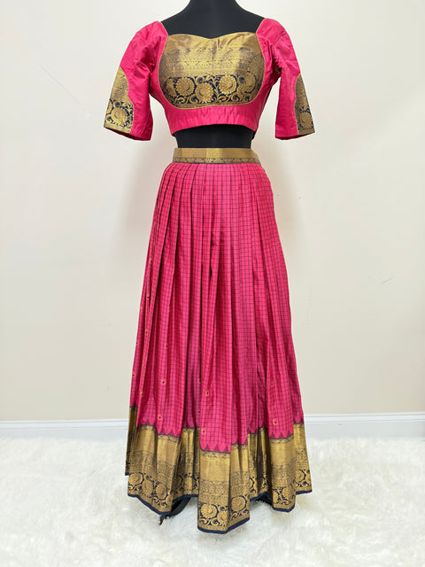 Teen/Adult Medium - Semi Gadwal Pattu Lehanga Set
