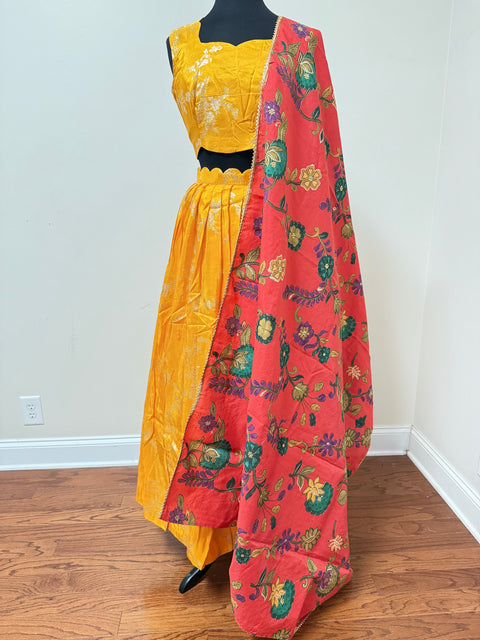 Women XXL- Banaras Brocade Lehanga Set